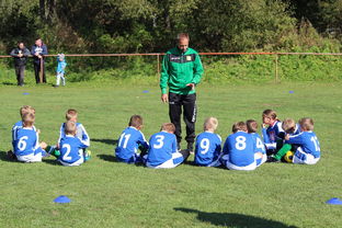 开云体育下载-中国足球赛季热区变化与战术演进对照图，中国足球热身赛直播